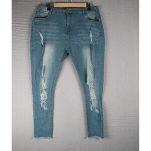 Jeans Distressed Ripped Jeans Light Wash XXL Women's Size 16 Cropped Hem